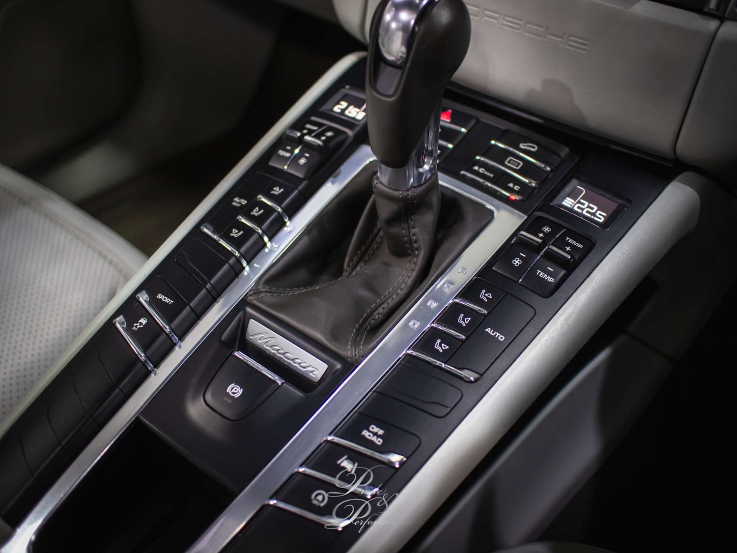 Used Porsche Macan 2016 for sale - 77431853: Photo 29