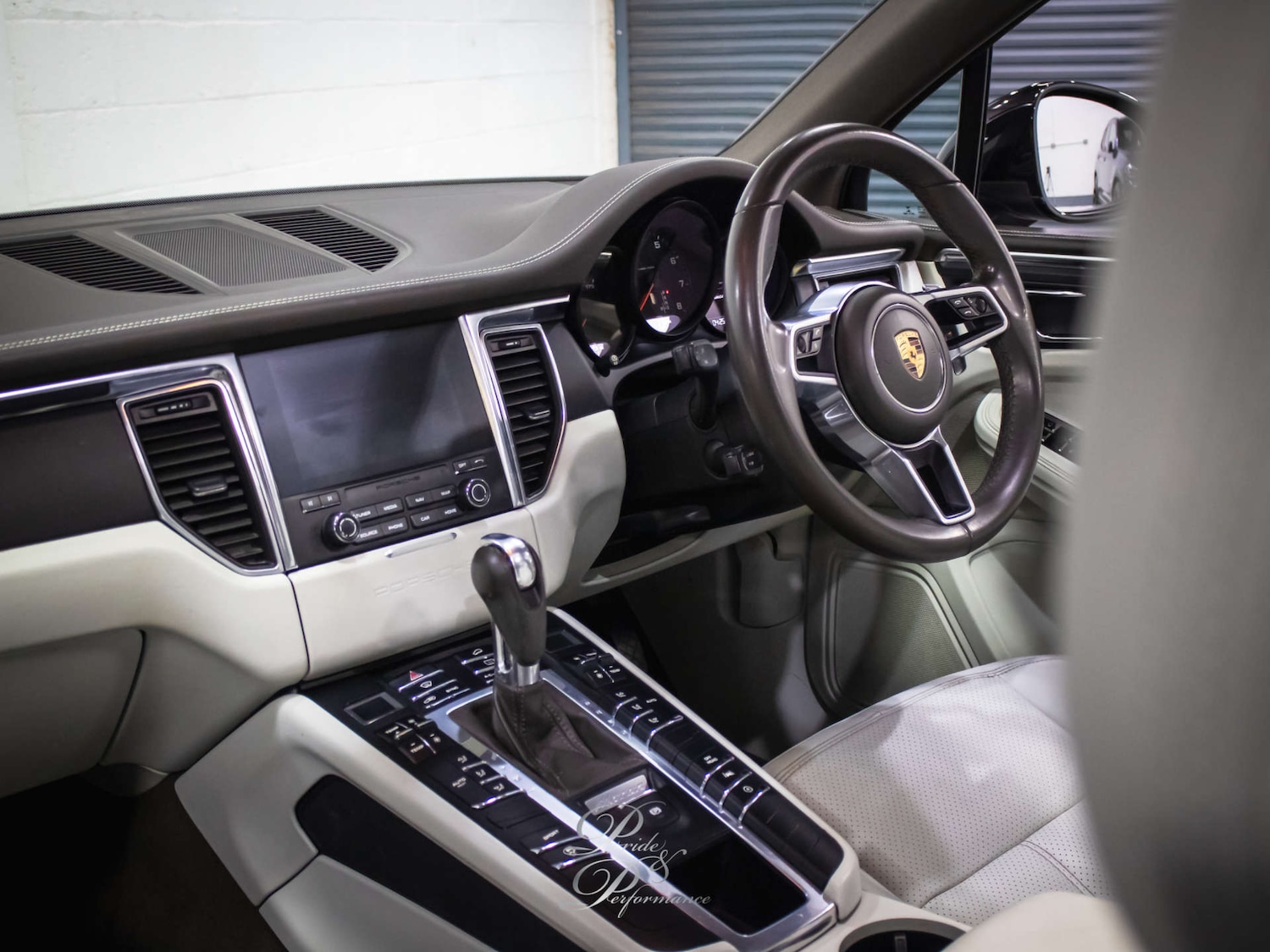 Used Porsche Macan 2016 for sale - 77431853: Photo 34