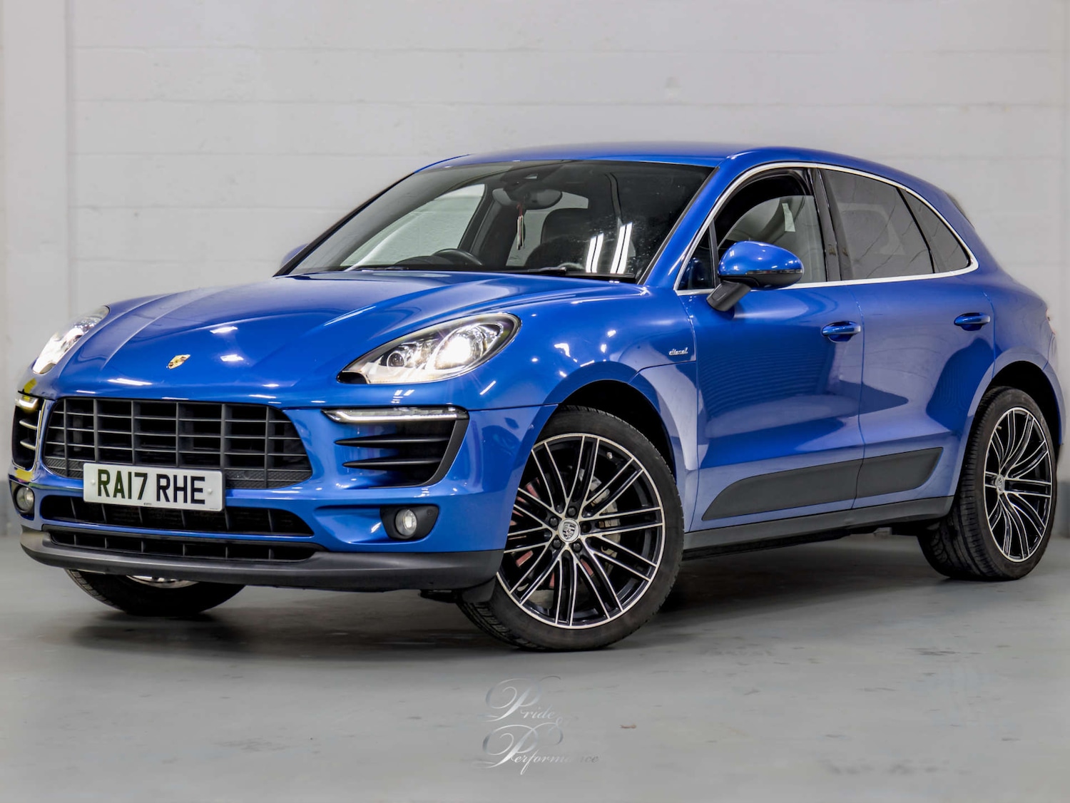 Used Porsche Macan 2017 for sale - 77600093: Photo 3