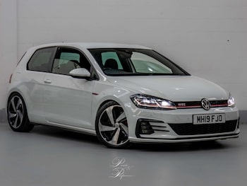 Used Volkswagen Golf 2019 for sale - 78986357: Photo