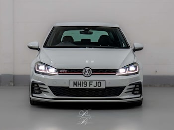 Used Volkswagen Golf 2019 for sale - 78986357: Photo