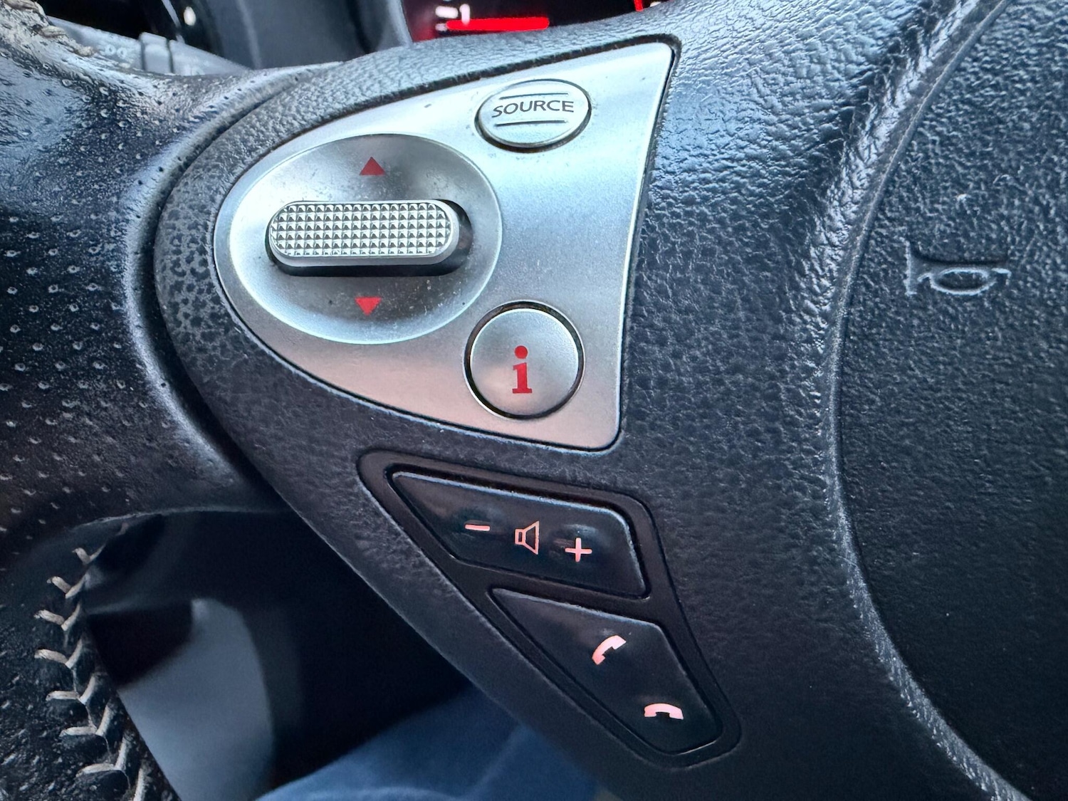 Used Nissan Juke 2015 for sale - 77120267: Photo 17