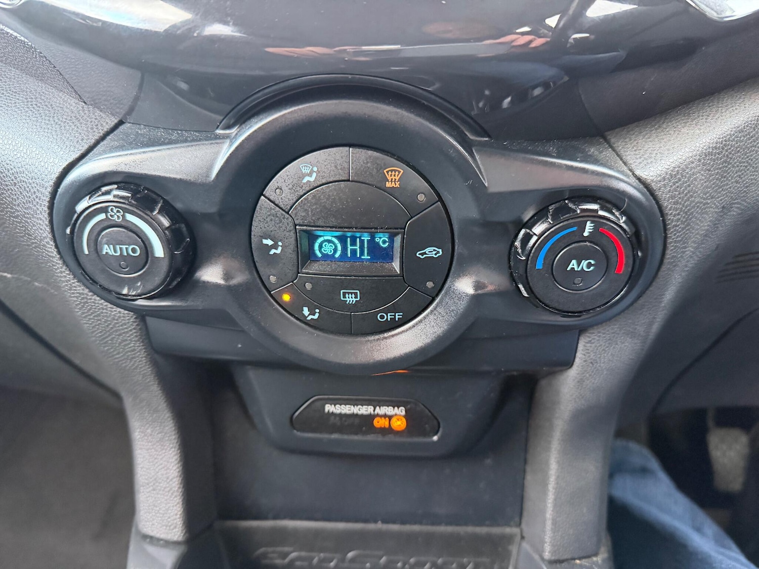 Used Ford Ecosport 2015 for sale - 76992388: Photo 17