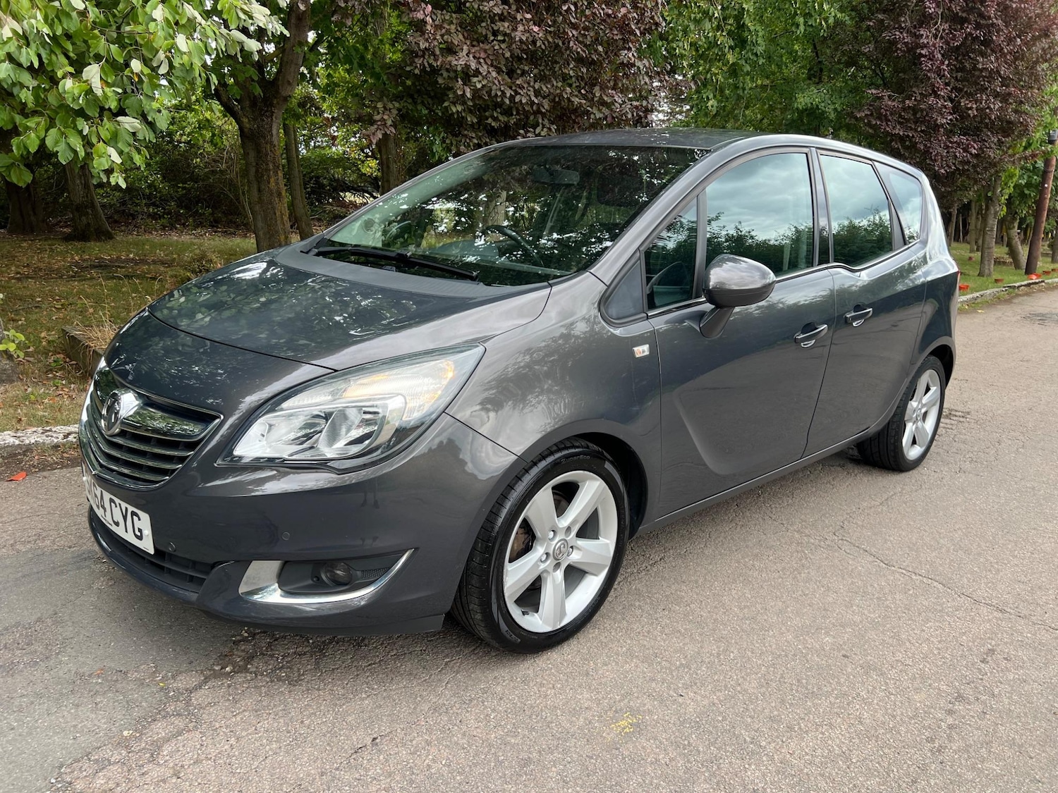 Used Vauxhall Meriva 2014 for sale - 77439648: Photo 2