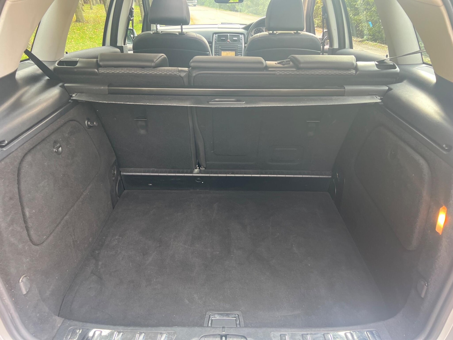 Used Mercedes-Benz B Class 2010 for sale - 76388557: Photo 15