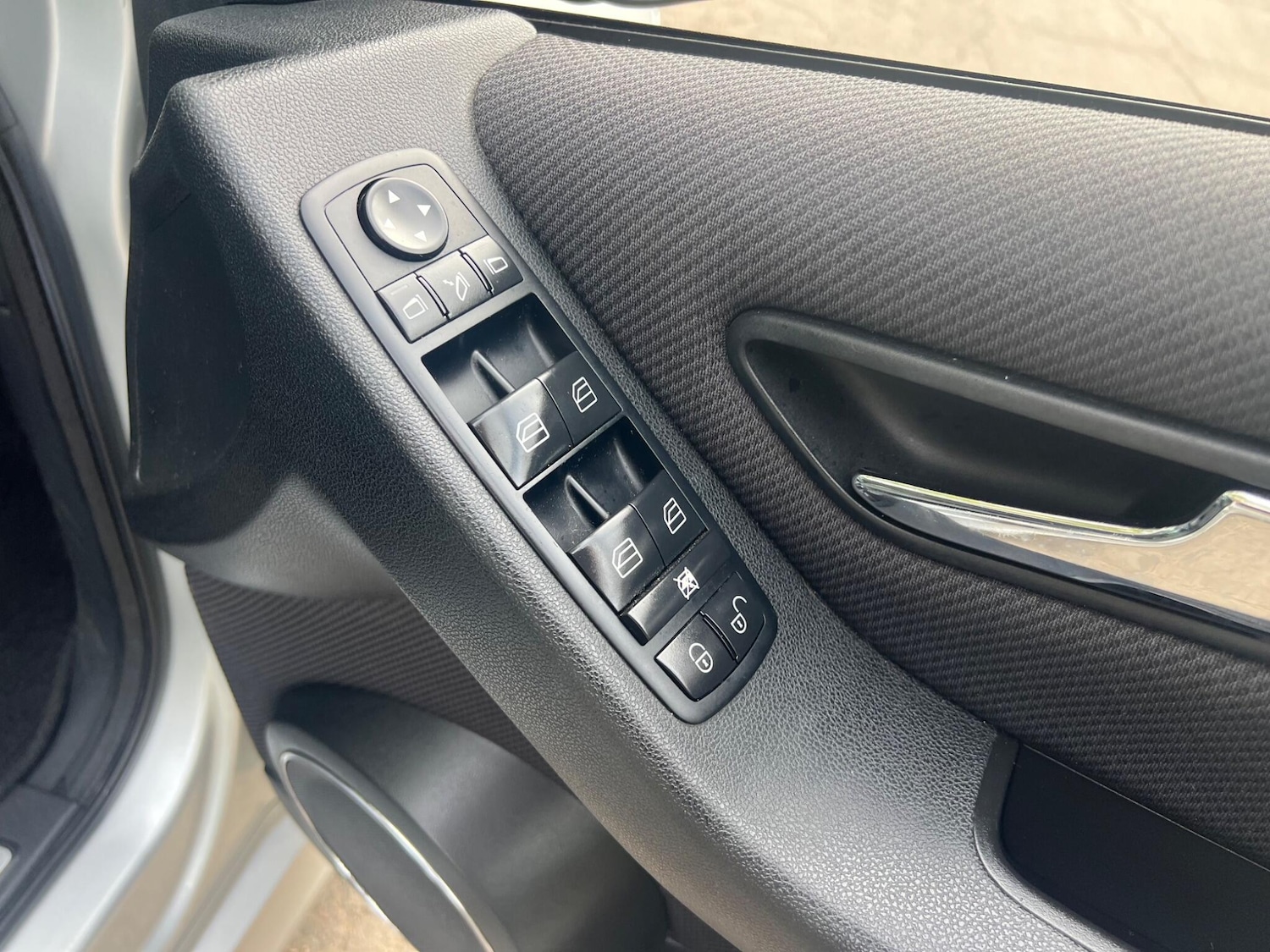 Used Mercedes-Benz B Class 2010 for sale - 76388557: Photo 21