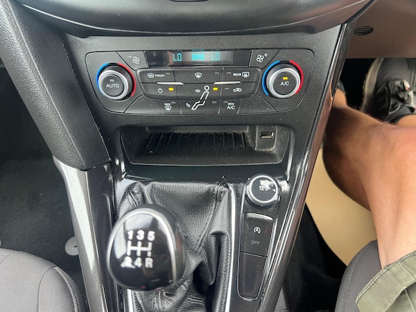 Used Ford Focus 2016 for sale - 76326880: Photo 21