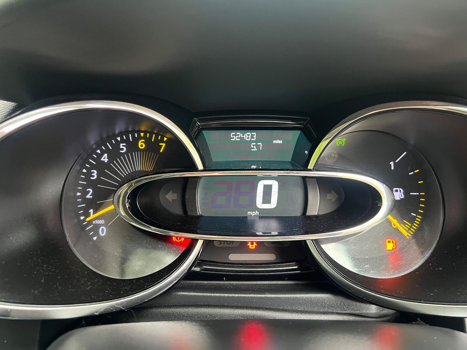 Used Renault Clio 2014 for sale - 76306310: Photo 17