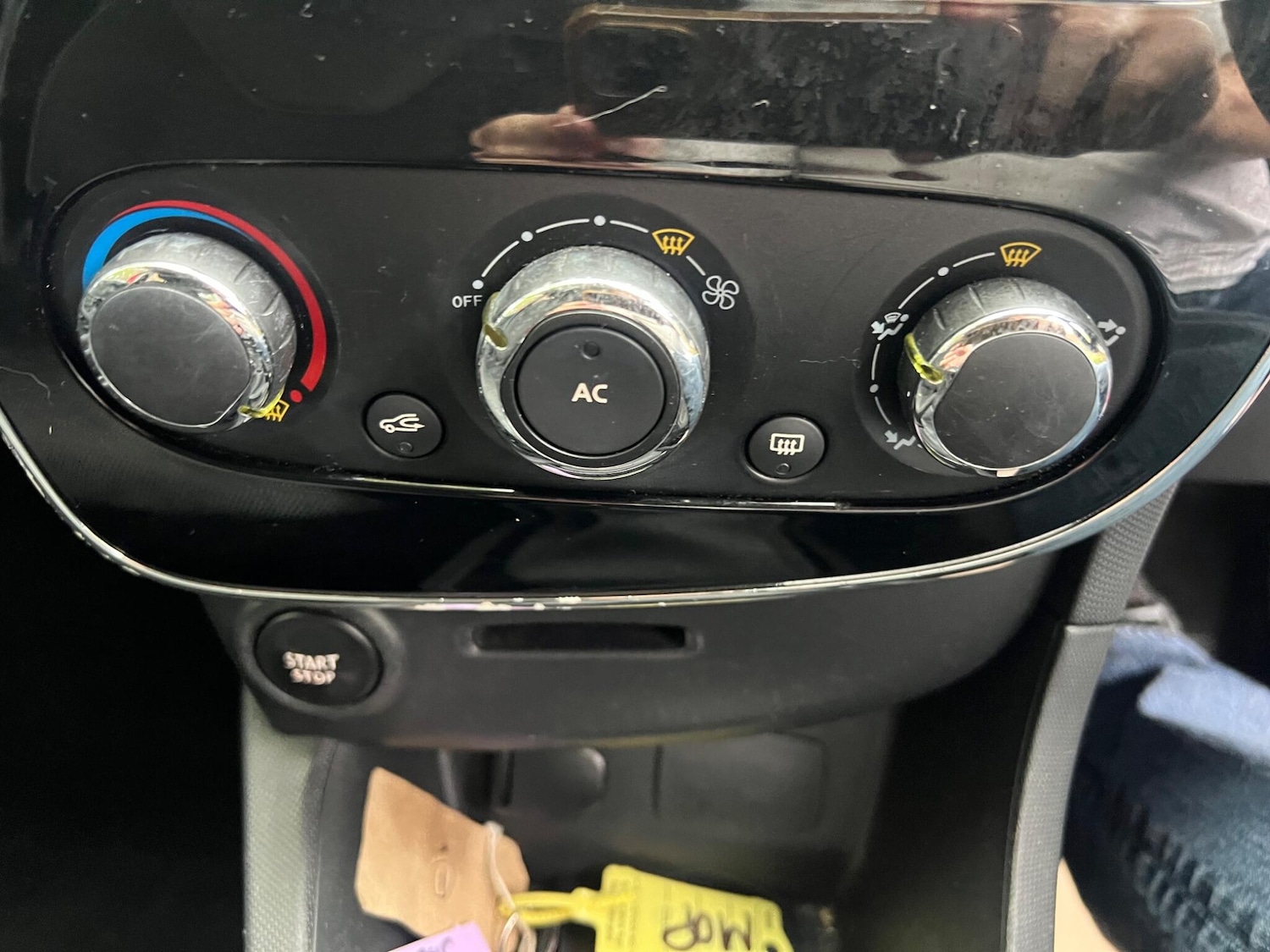 Used Renault Clio 2014 for sale - 76306310: Photo 18