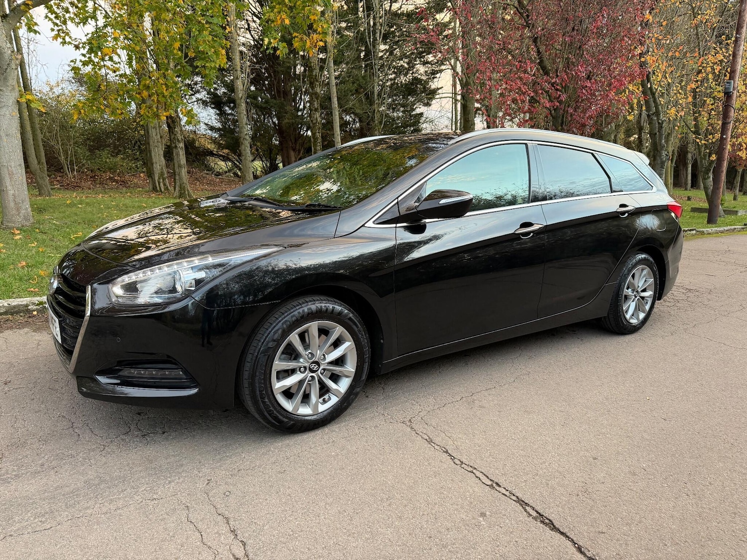 Used Hyundai i40 2017 for sale - 76550064: Photo 2