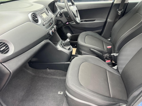Used Hyundai i10 2017 for sale - 76238664: Photo 12
