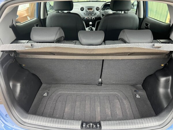 Used Hyundai i10 2017 for sale - 76238664: Photo 15