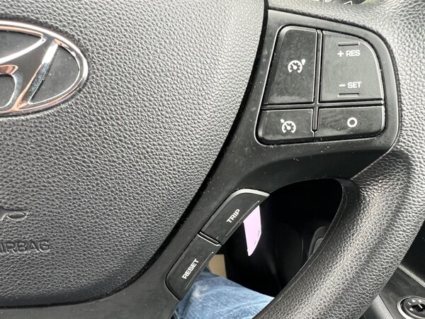 Used Hyundai i10 2017 for sale - 76238664: Photo 18