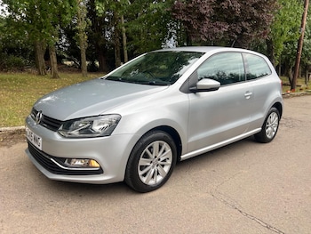 Used Volkswagen Polo 2015 for sale - 75914707: Photo