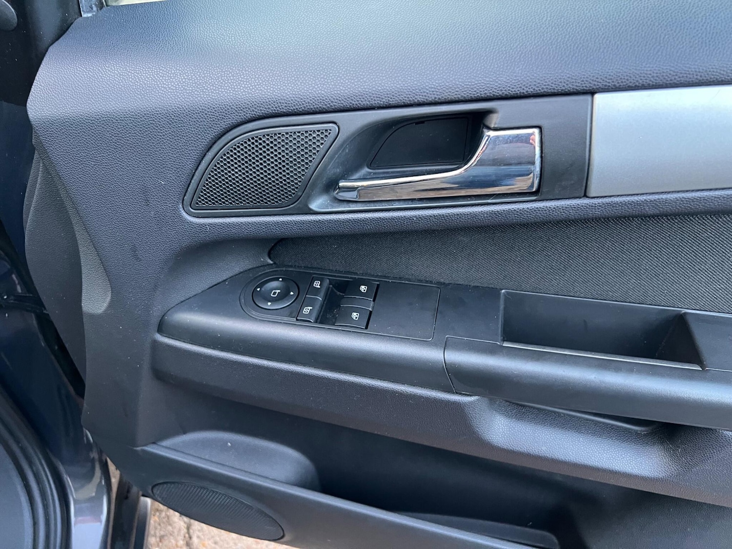 Used Vauxhall Zafira 2013 for sale - 76408976: Photo 22