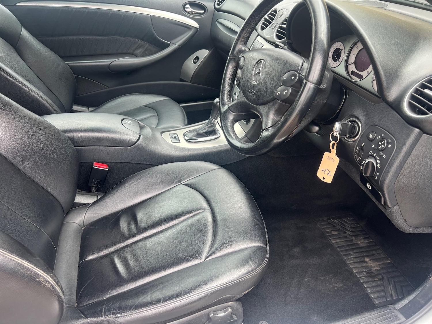 Used Mercedes-Benz CLK 2006 for sale - 76024692: Photo 15