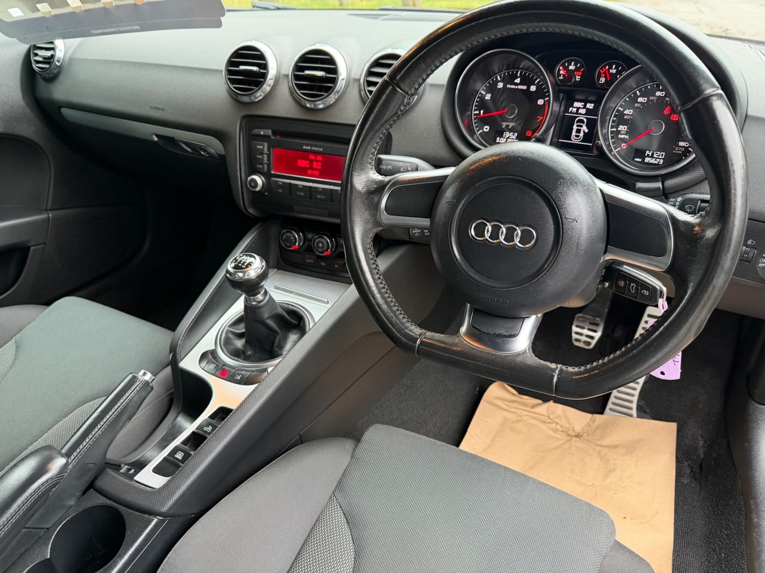 Used Audi TT 2010 for sale - 77424791: Photo 17