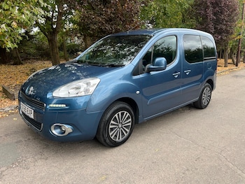 Used Peugeot Partner Tepee 2015 for sale - 75916149: Photo