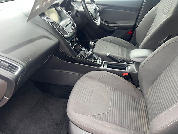 Used Ford Focus 2014 for sale - 76326909: Photo 10