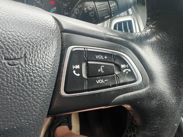 Used Ford Focus 2014 for sale - 76326909: Photo 18