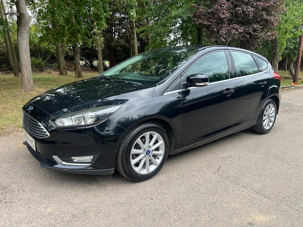 Used Ford Focus 2014 for sale - 76326909: Photo 2