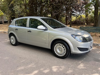 2009 (59) - 1.4i 16v Life 5dr