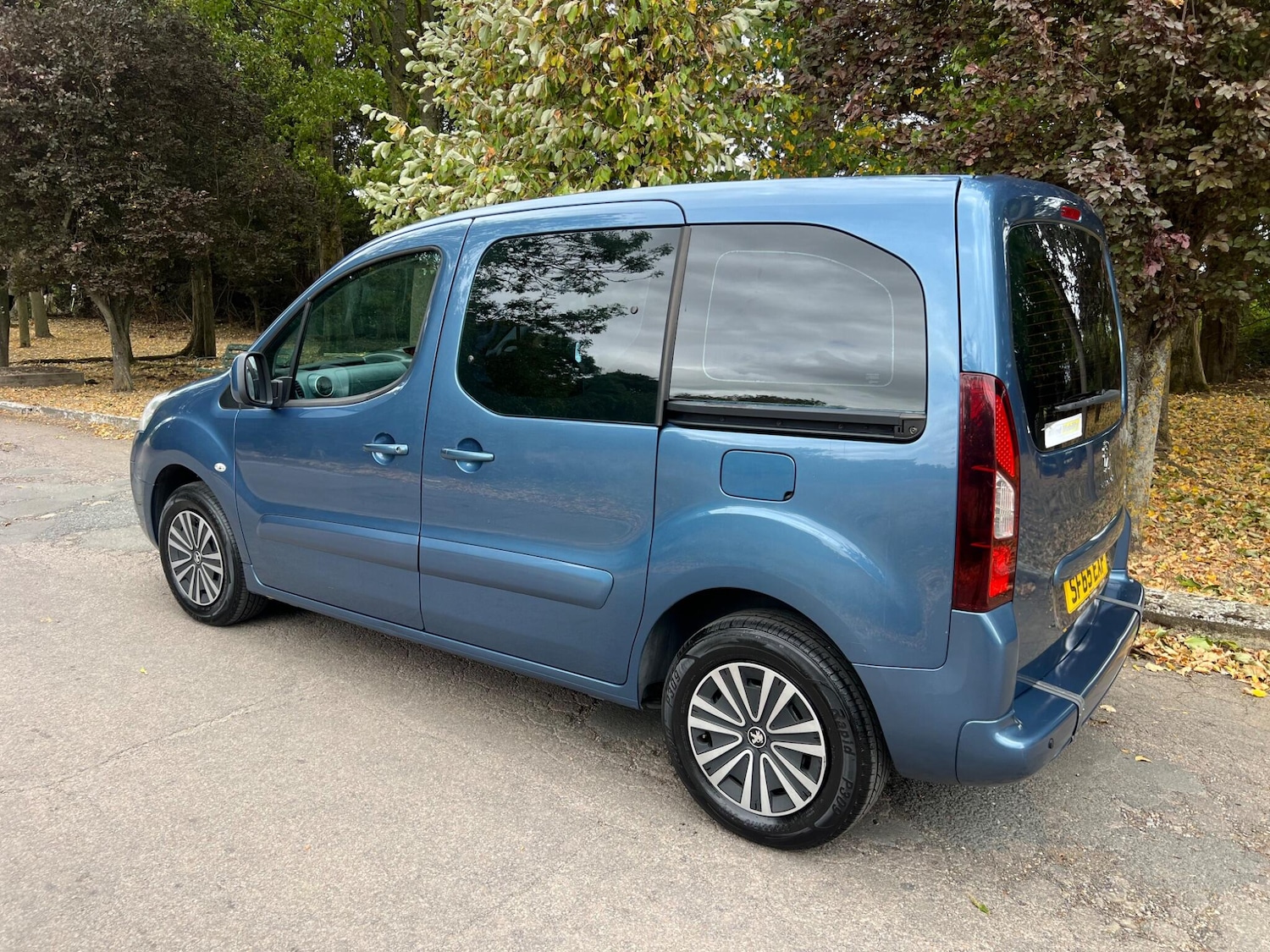 Used Peugeot Partner Tepee 2015 for sale - 76753046: Photo 10