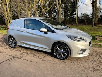 Used Ford Fiesta 2020 for sale - 76865302: Photo