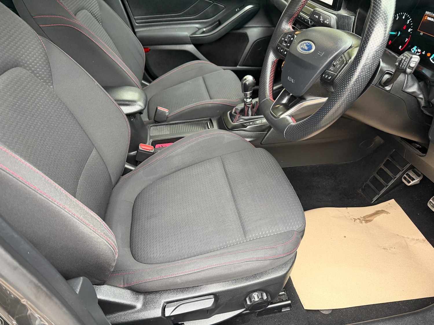 Used Ford Focus 2019 for sale - 76644902: Photo 11