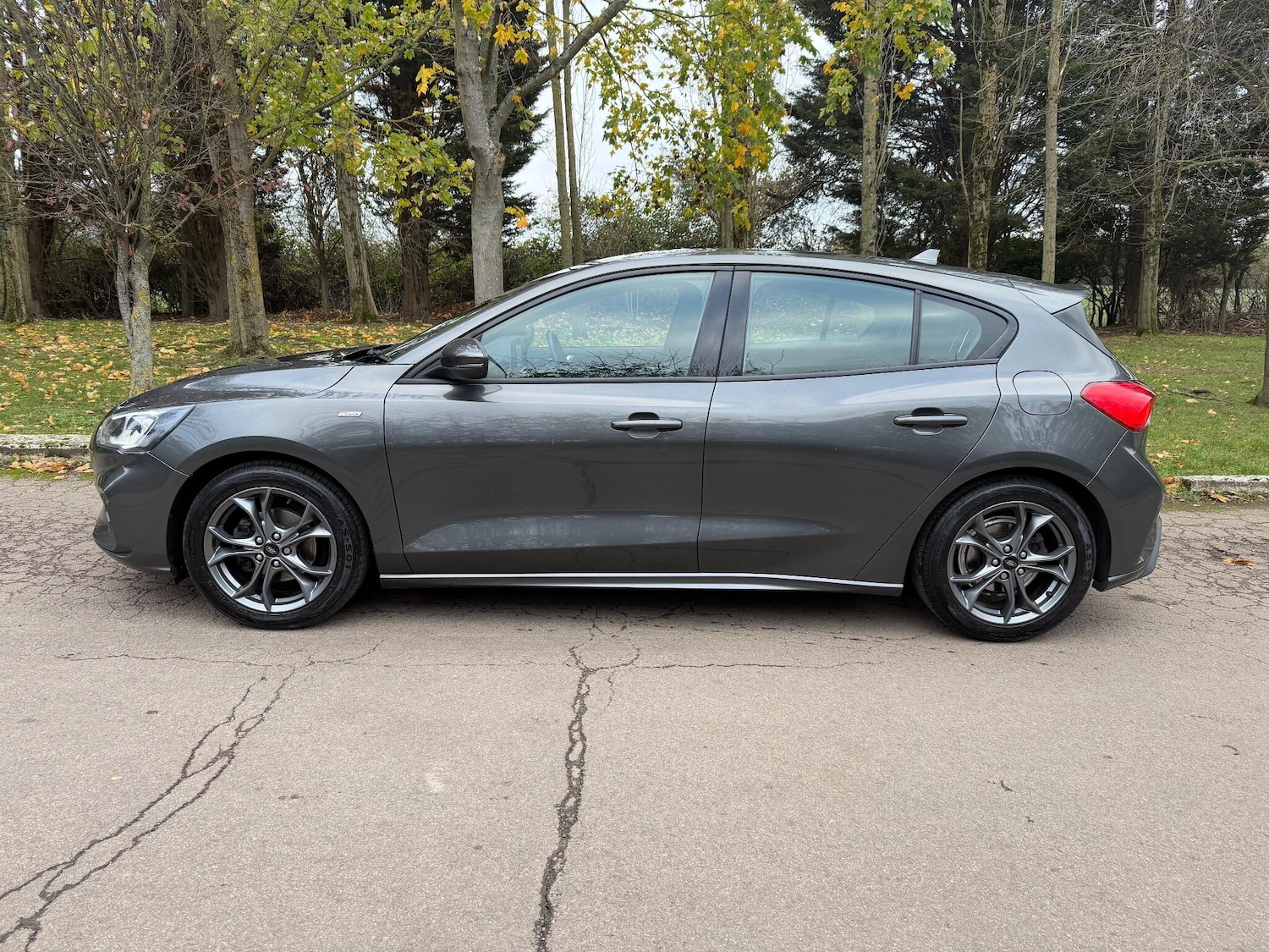 Used Ford Focus 2019 for sale - 76644902: Photo 8