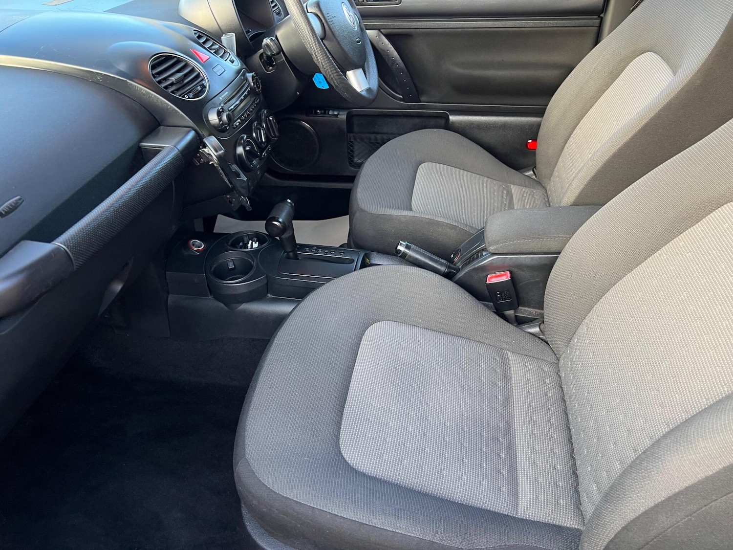 Used Volkswagen Beetle 2006 for sale - 76360408: Photo 12