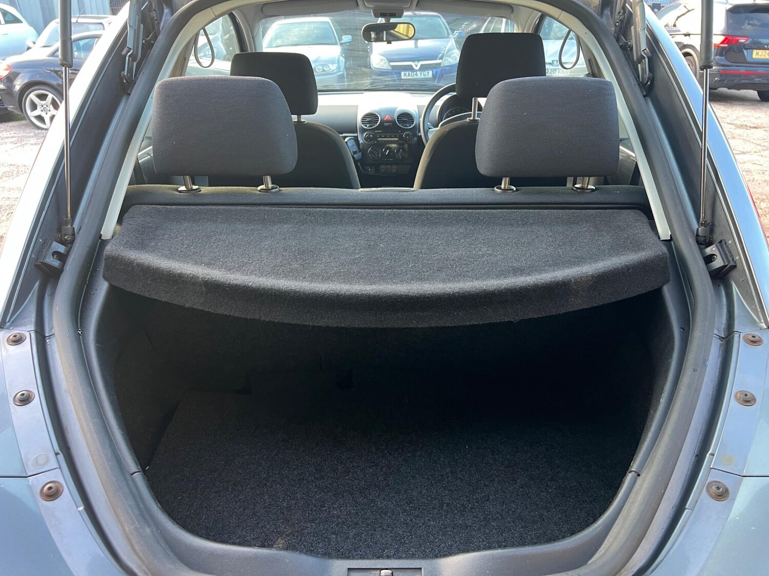 Used Volkswagen Beetle 2006 for sale - 76360408: Photo 15