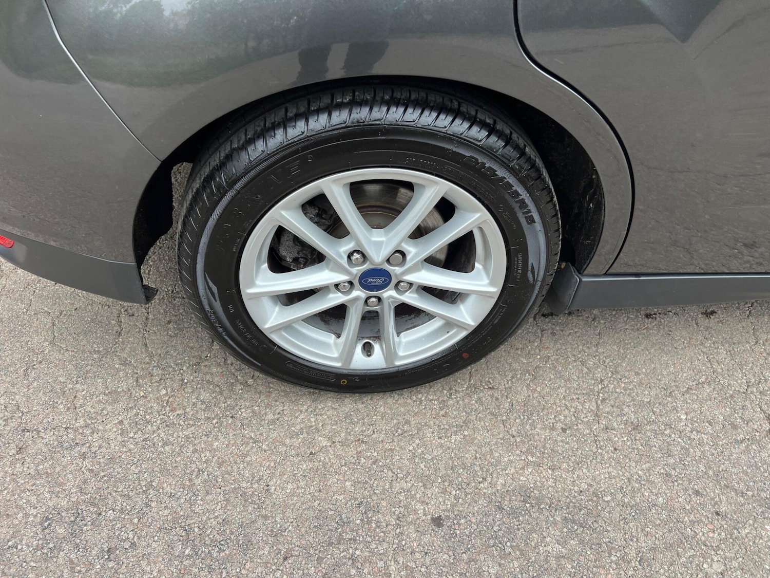 Used Ford C-Max 2017 for sale - 76753360: Photo 17