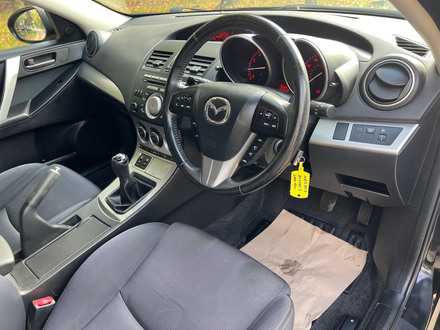 Used Mazda Mazda3 2011 for sale - 76371274: Photo 10