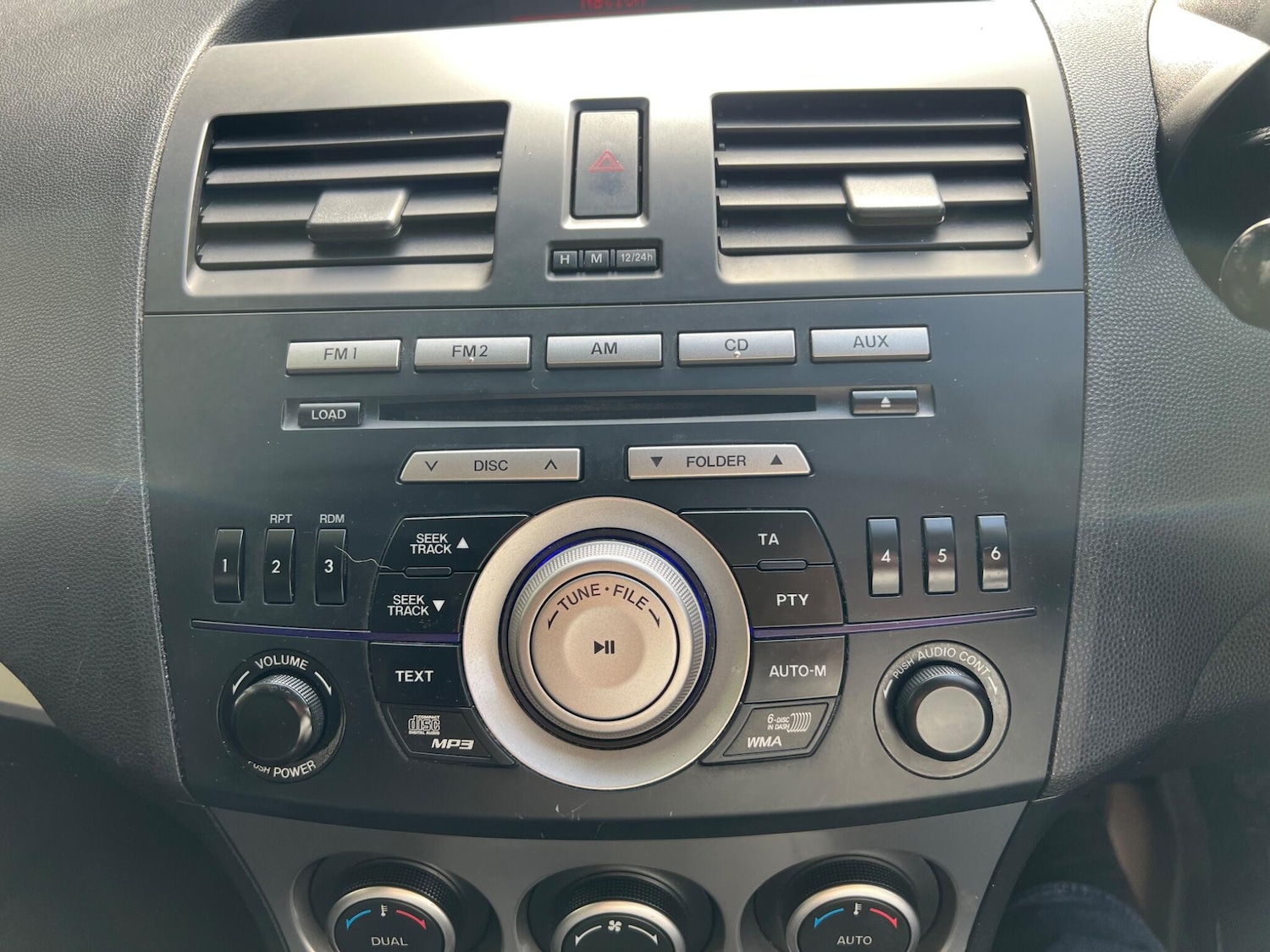 Used Mazda Mazda3 2011 for sale - 76371274: Photo 16