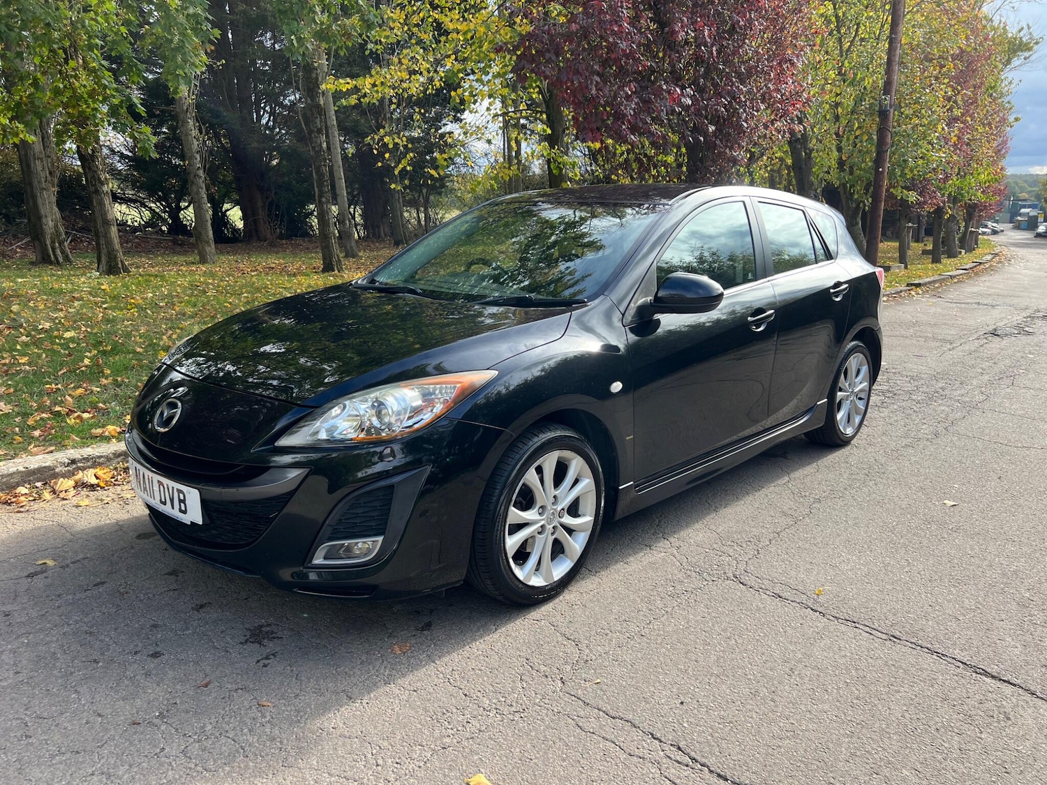 Used Mazda Mazda3 2011 for sale - 76371274: Photo 2