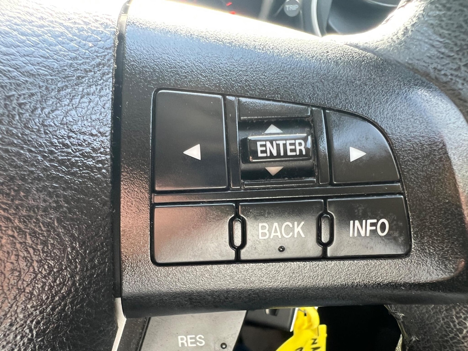 Used Mazda Mazda3 2011 for sale - 76371274: Photo 24