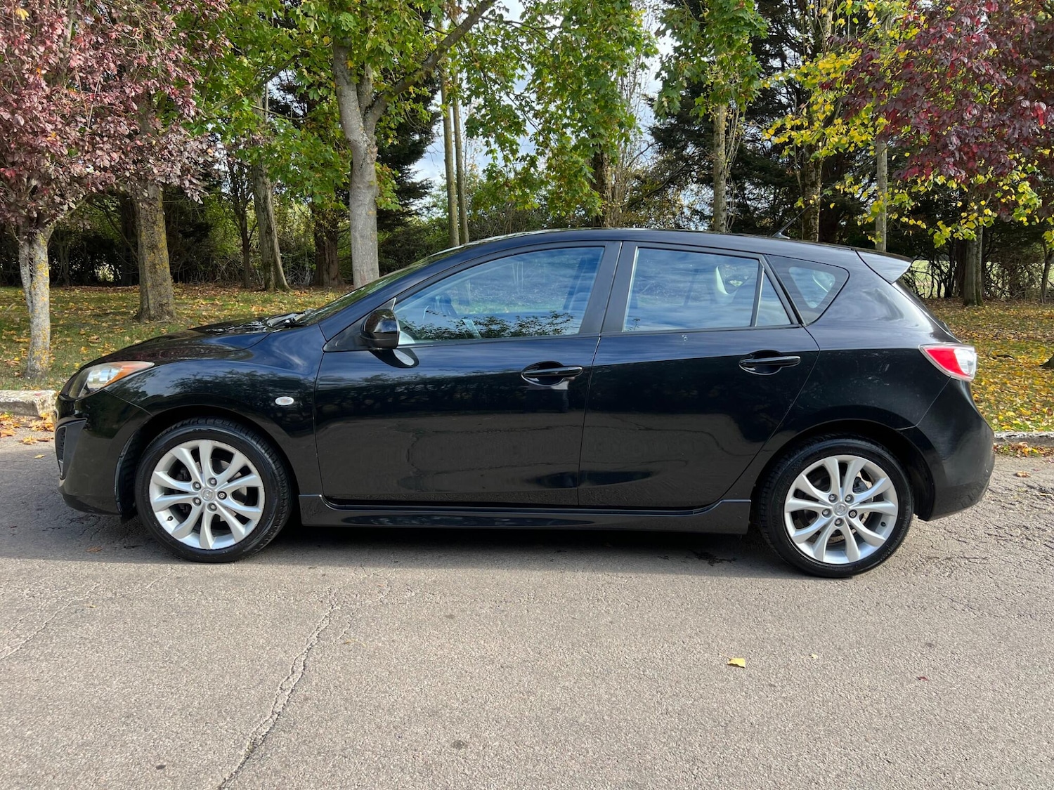 Used Mazda Mazda3 2011 for sale - 76371274: Photo 6