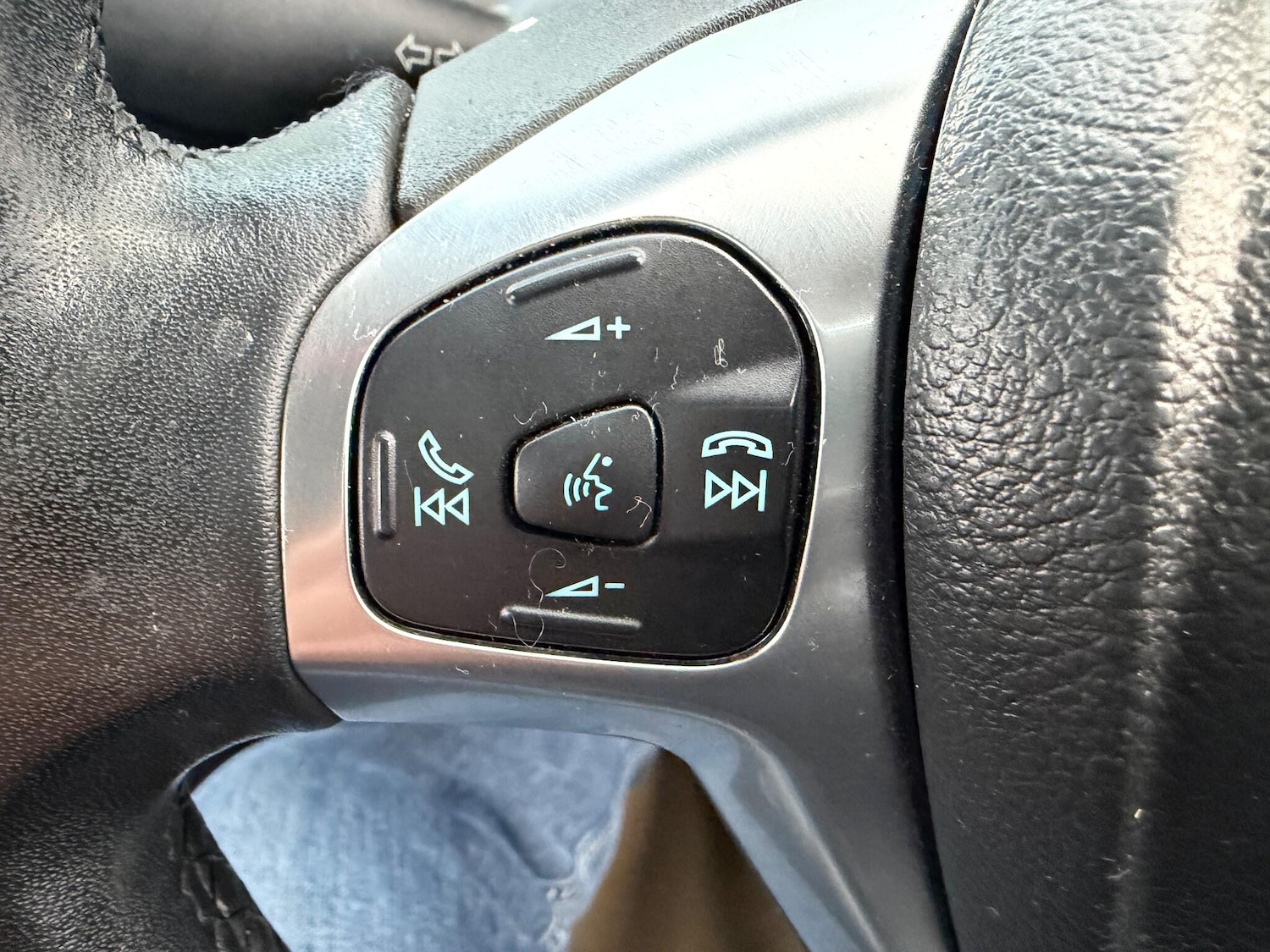 Used Ford Ecosport 2017 for sale - 76633558: Photo 19