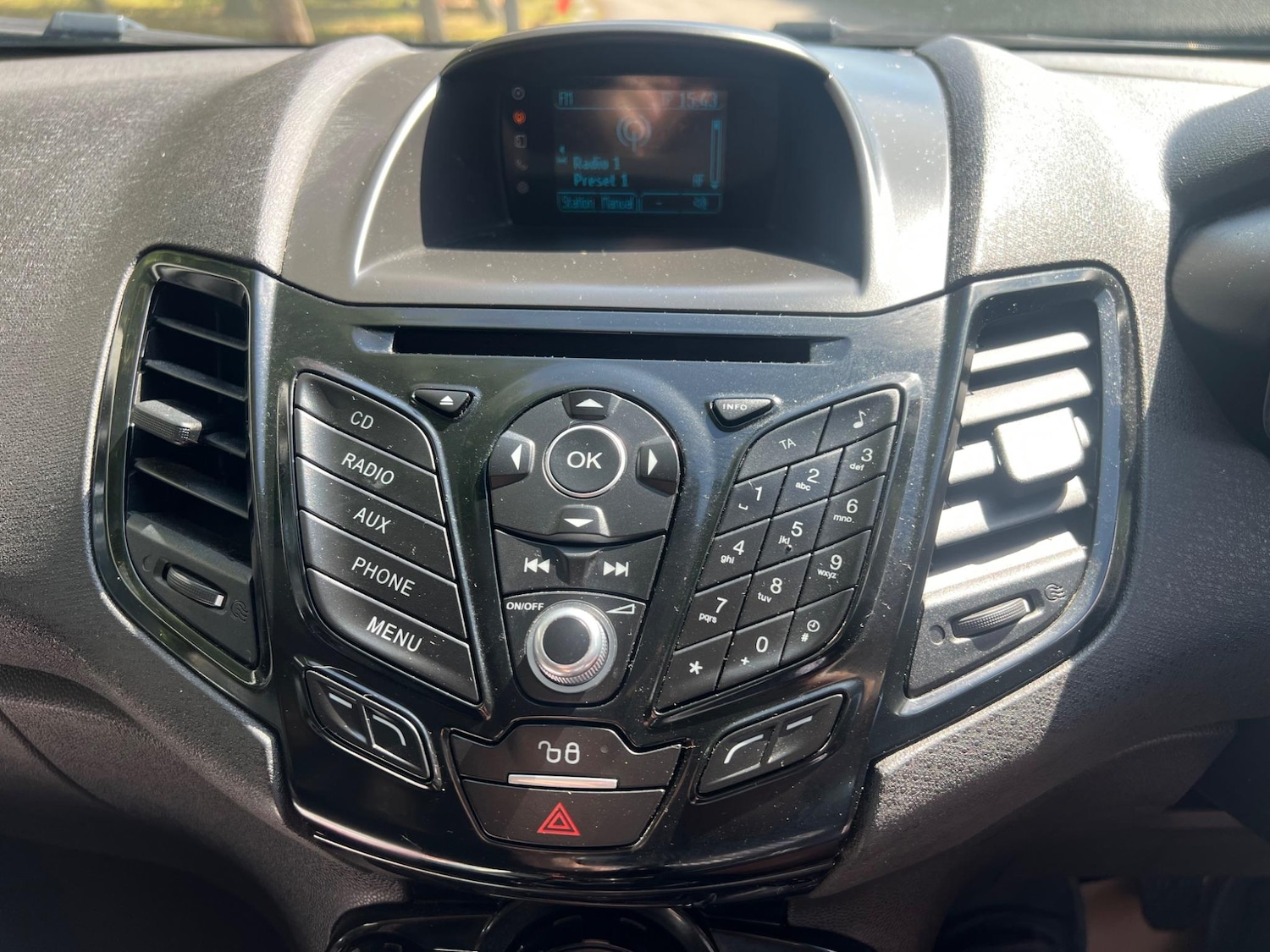 Used Ford Fiesta 2015 for sale - 76887215: Photo 17