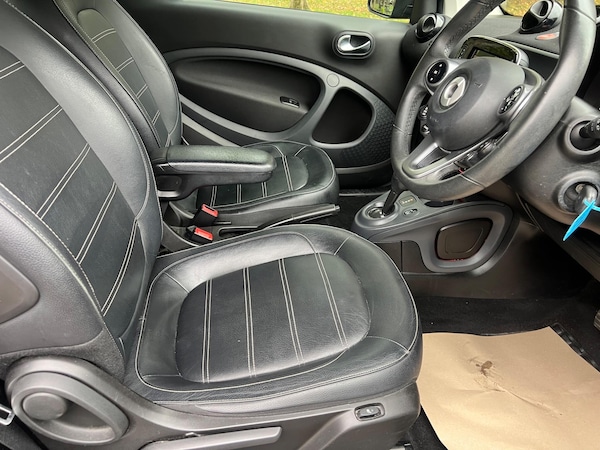 Used smart fortwo 2019 for sale - 76214089: Photo 11