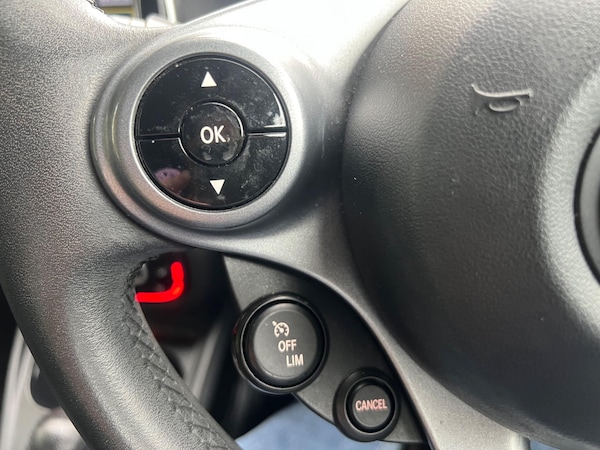 Used smart fortwo 2019 for sale - 76214089: Photo 19