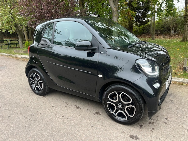Used smart fortwo 2019 for sale - 76214089: Photo 1