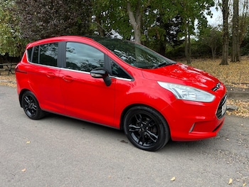 2017 (17) - 1.0 EcoBoost Zetec Red Edition 5dr