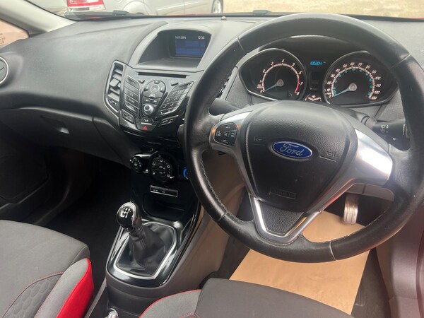 Used Ford Fiesta 2015 for sale - 76108467: Photo 10