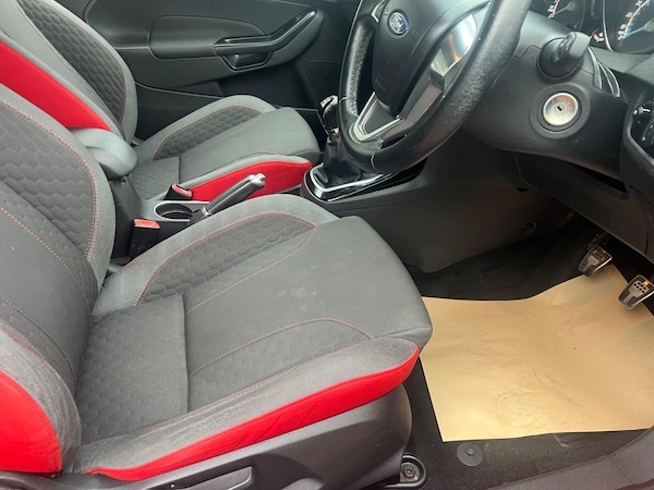 Used Ford Fiesta 2015 for sale - 76108467: Photo 11