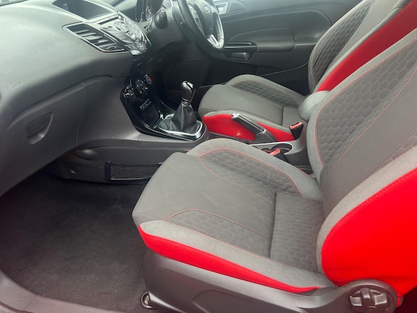 Used Ford Fiesta 2015 for sale - 76108467: Photo 12