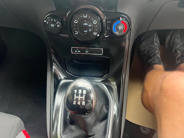 Used Ford Fiesta 2015 for sale - 76108467: Photo 18