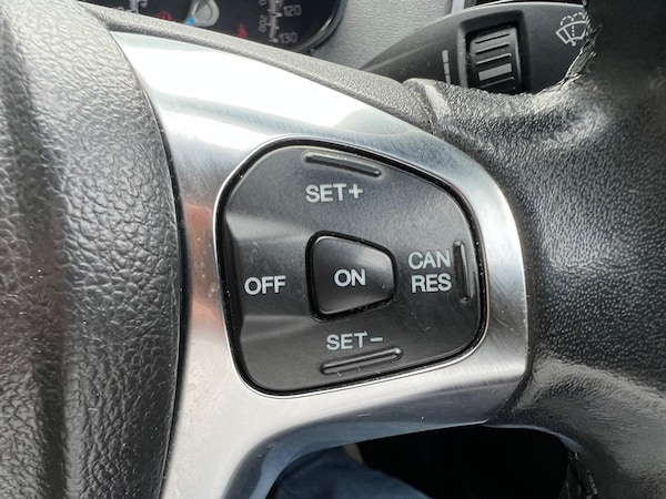 Used Ford Ecosport 2017 for sale - 76295456: Photo 18