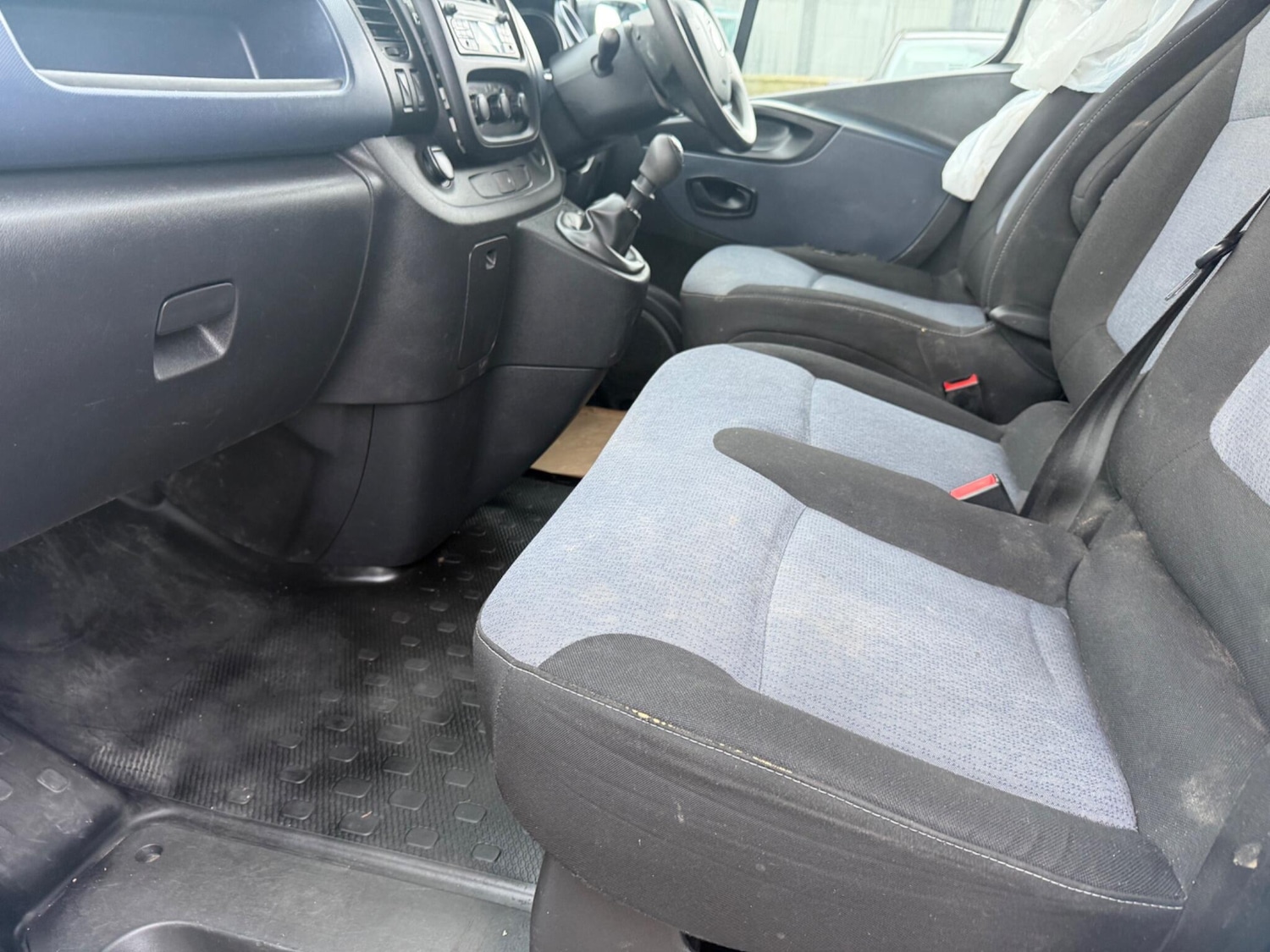 Used Vauxhall Vivaro 2017 for sale - 77559615: Photo 10